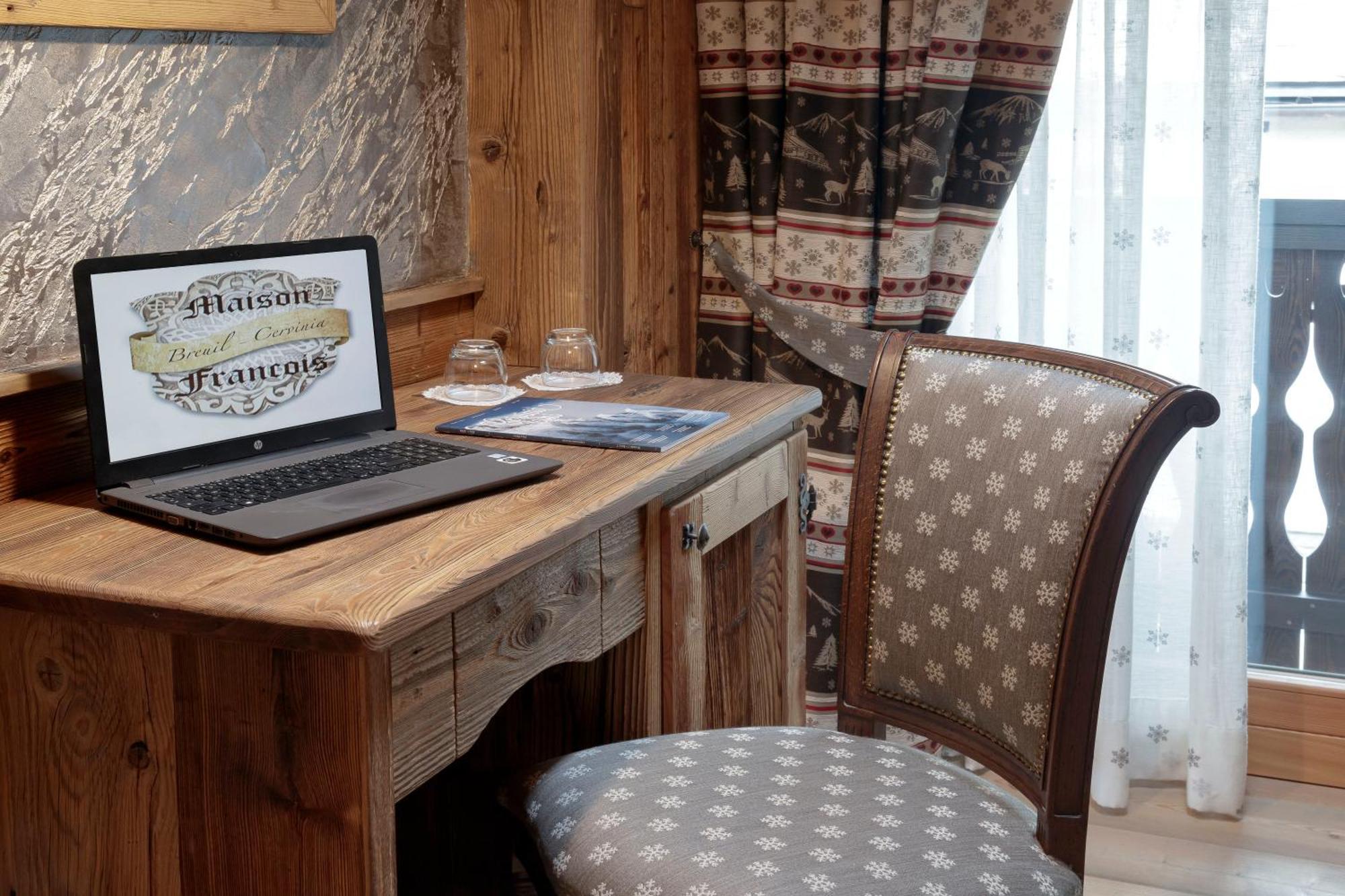 Francois Boutique Rooms - Matterhorn Retreat & Spa In Cervinia Breuil-Cervinia Exteriör bild