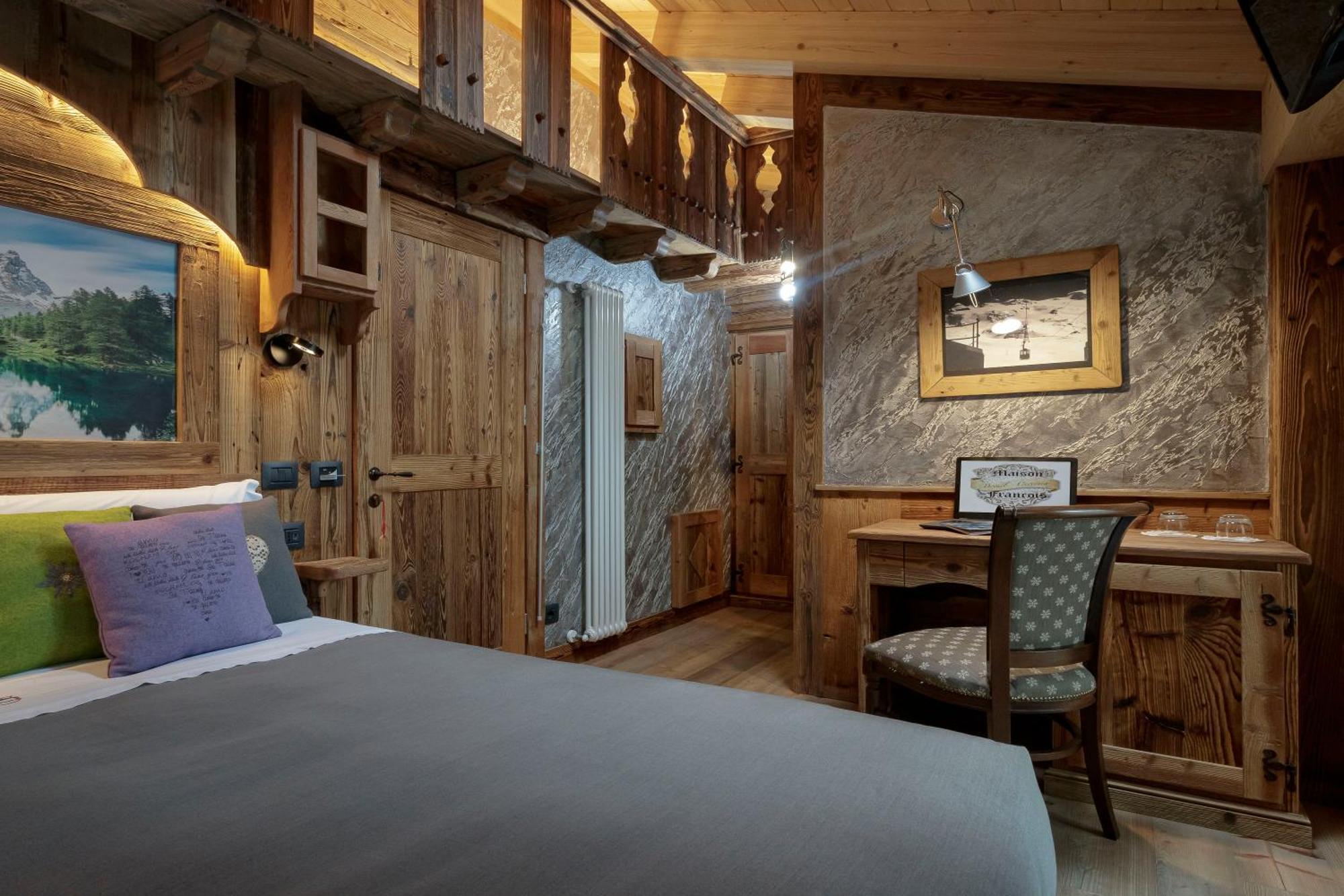 Francois Boutique Rooms - Matterhorn Retreat & Spa In Cervinia Breuil-Cervinia Exteriör bild
