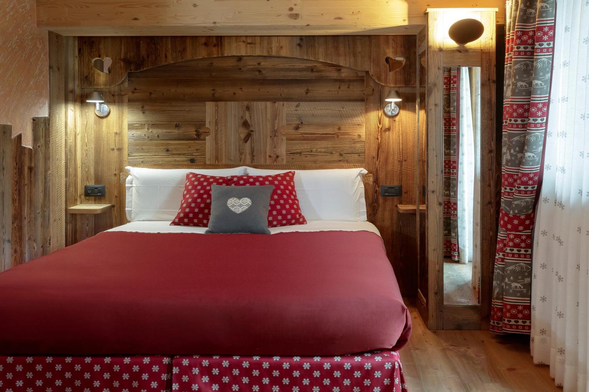 Francois Boutique Rooms - Matterhorn Retreat & Spa In Cervinia Breuil-Cervinia Exteriör bild