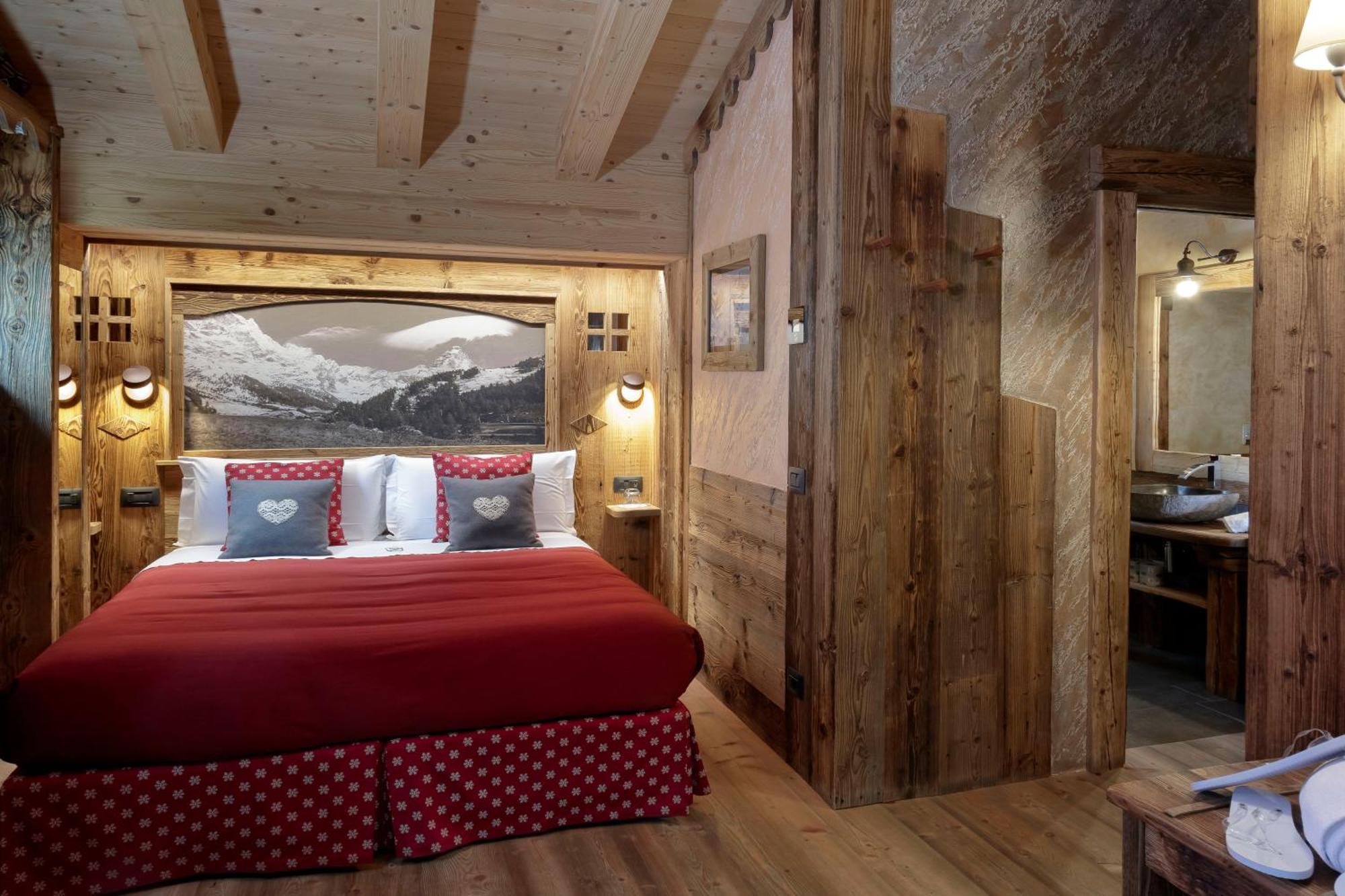 Francois Boutique Rooms - Matterhorn Retreat & Spa In Cervinia Breuil-Cervinia Exteriör bild